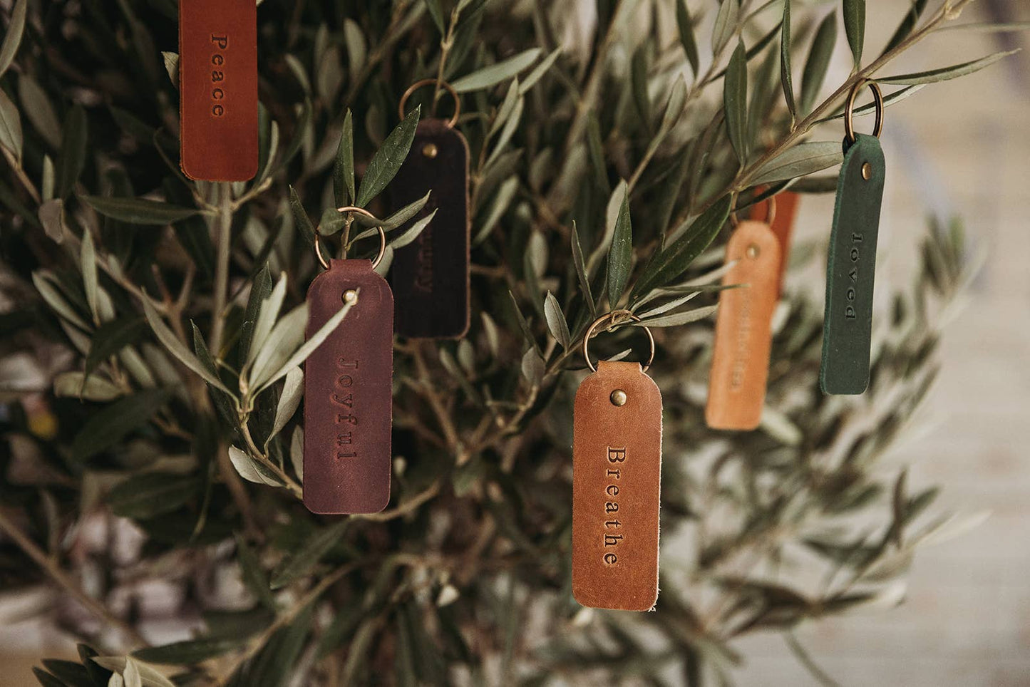 Leather Encouragement Keyrings: Evergreen / L o v e d