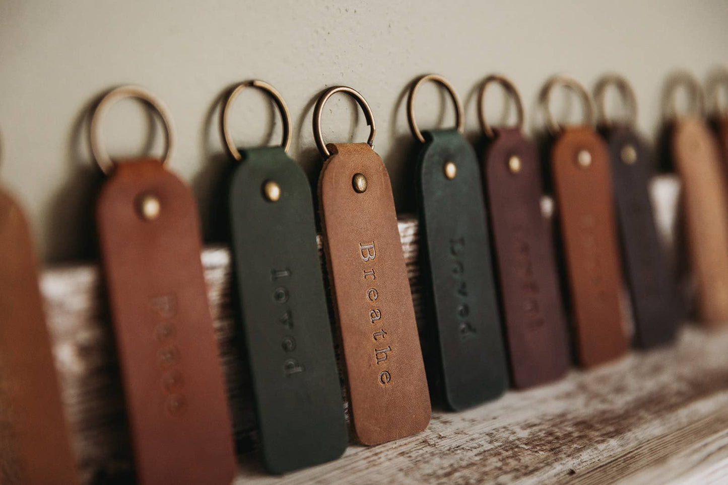 Leather Encouragement Keyrings: Evergreen / L o v e d