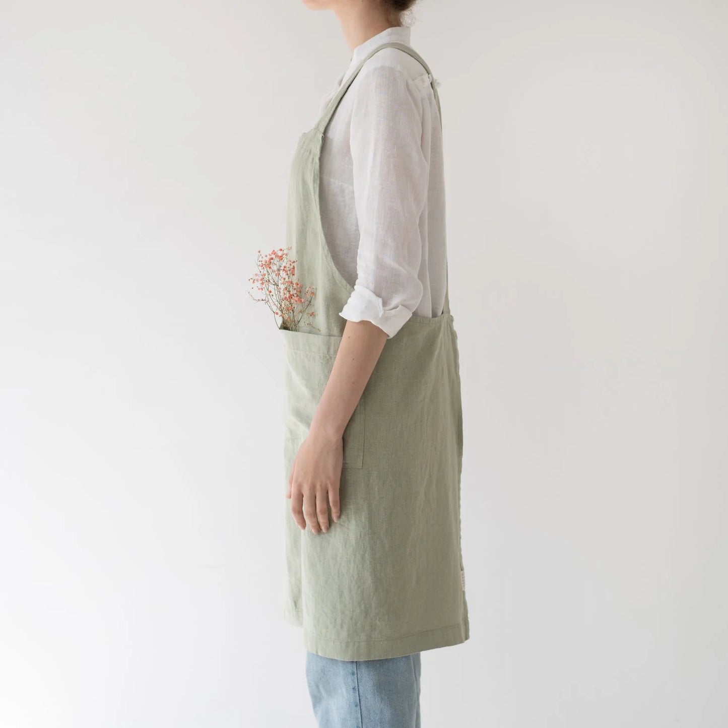 Linen Crossback Apron Sage